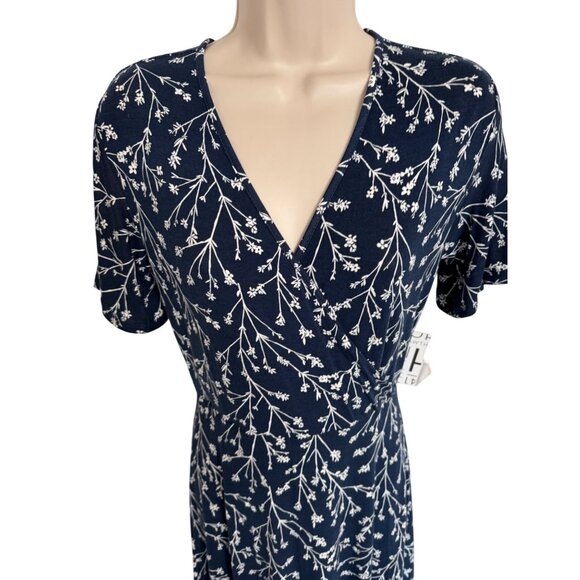41 Hawthorn Elisse Knit Stitch Fix Size Small Navy White Stretchy Wrap Dress NWT - Picture 7 of 7